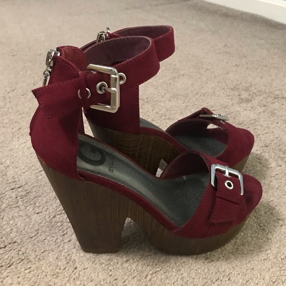 G by Guess Shoes - Sexy 🔥 Burgundy faux suede platform chunky heels